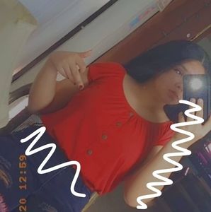 Meet your Posher, Estefana